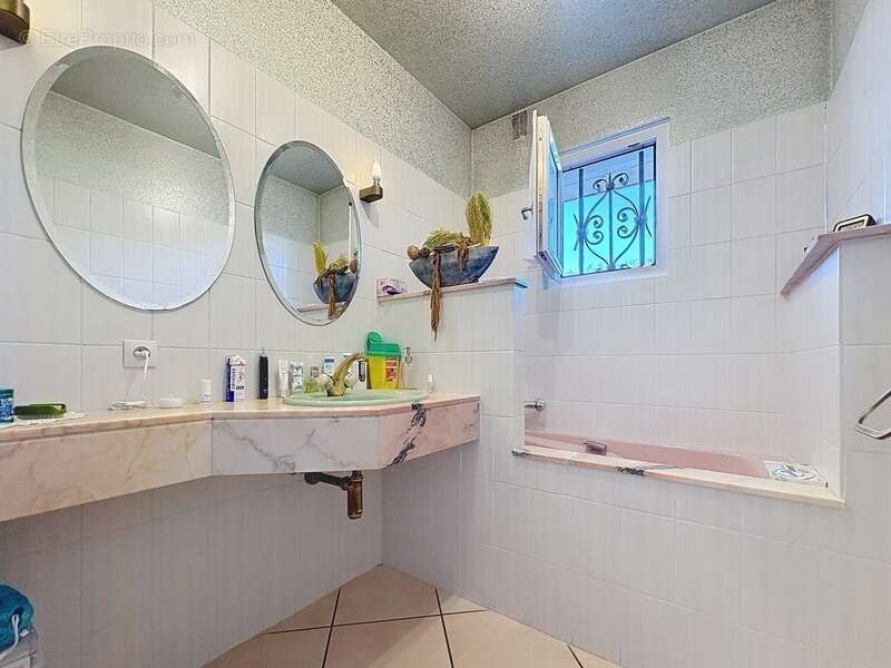 Maison à ARTHAZ-PONT-NOTRE-DAME