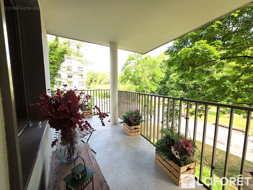 Appartement à MASSY