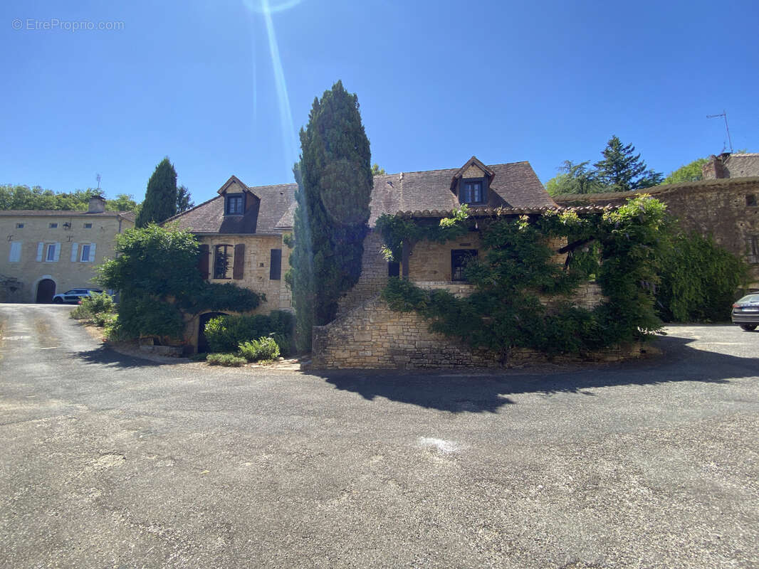 Maison à PONTCIRQ