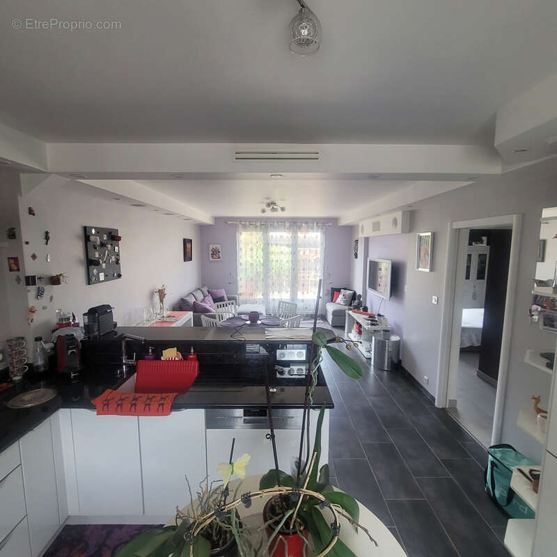 Maison à VIRY-CHATILLON