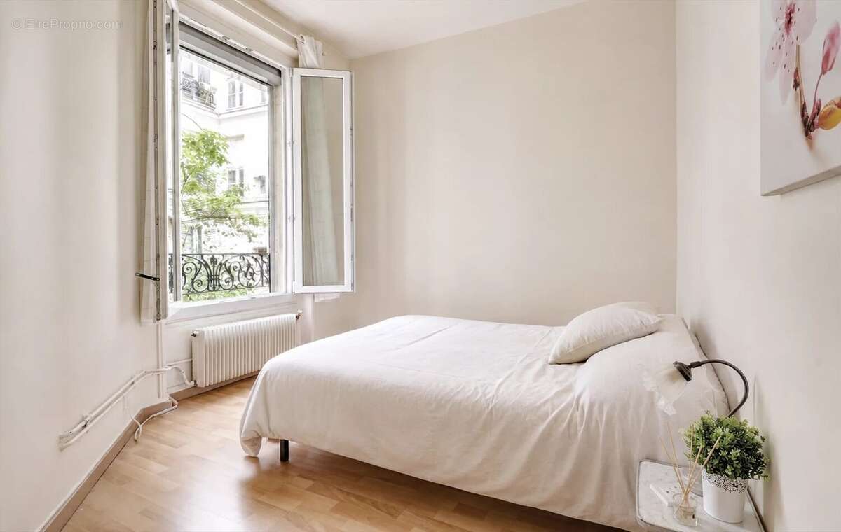 Appartement à PARIS-20E