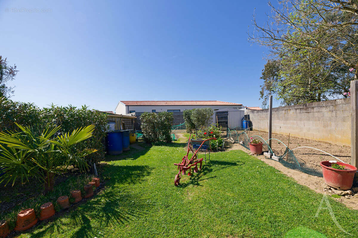 Maison à CORCOUE-SUR-LOGNE