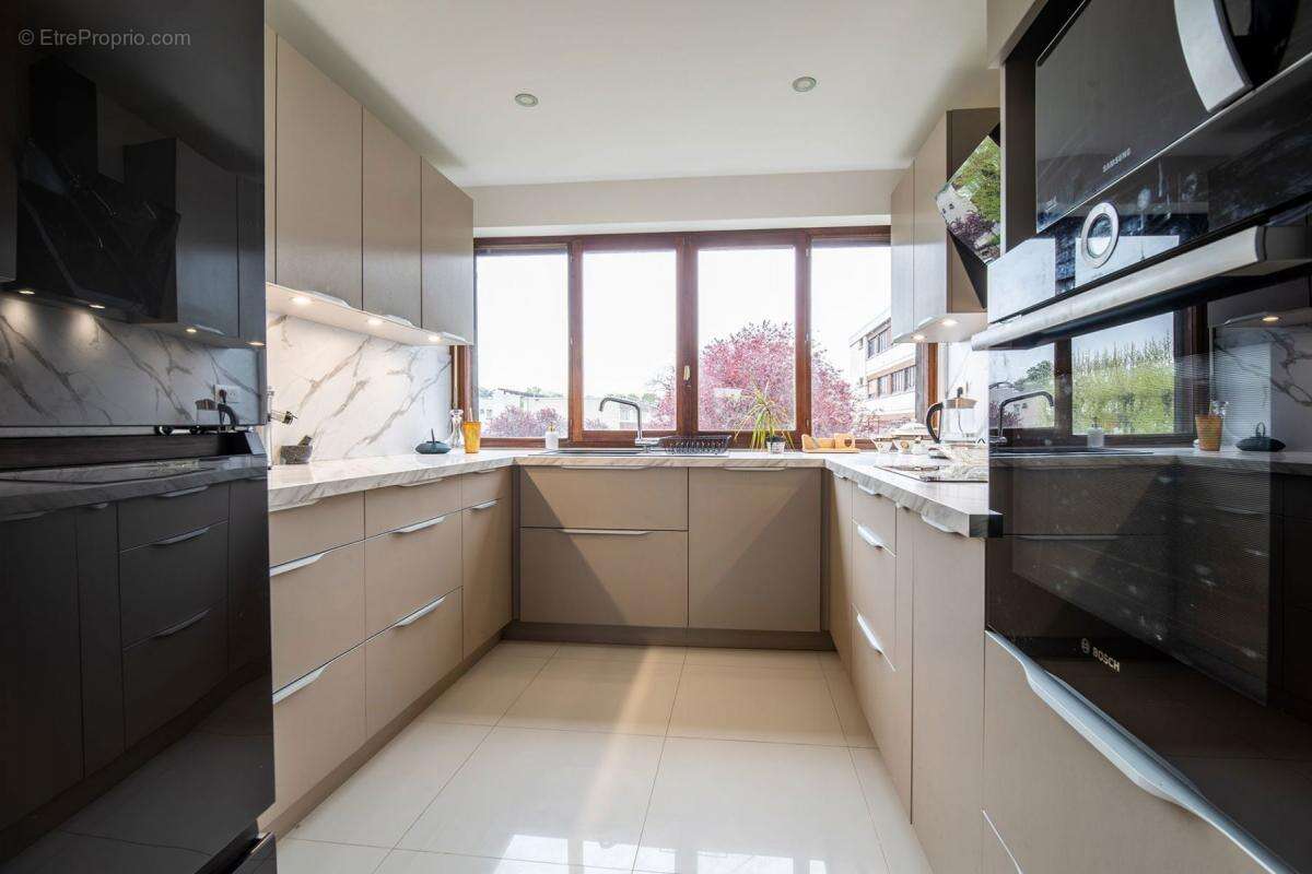 Appartement à NOISY-LE-ROI