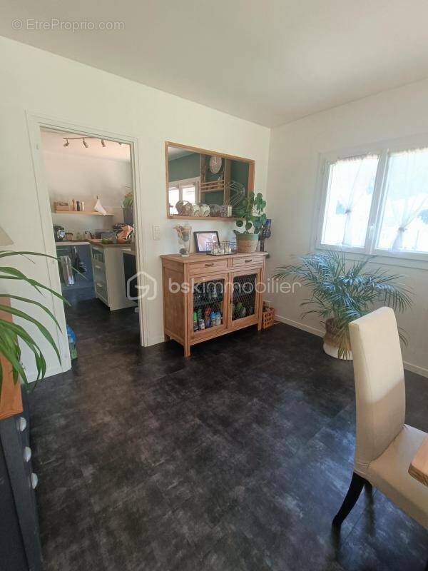 Maison à LAA-MONDRANS