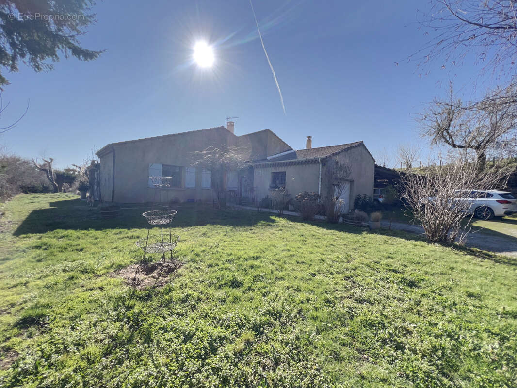 Maison à SAINT-ROMAIN-DE-LERPS