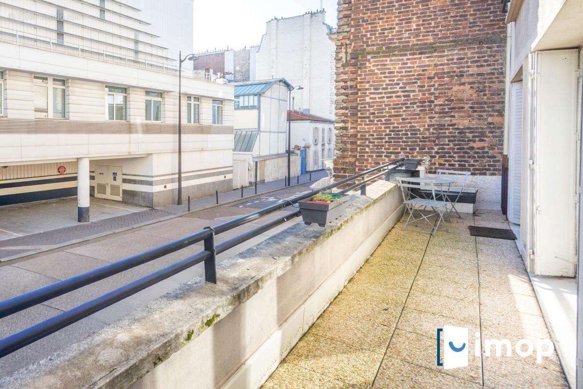 Appartement à PARIS-15E