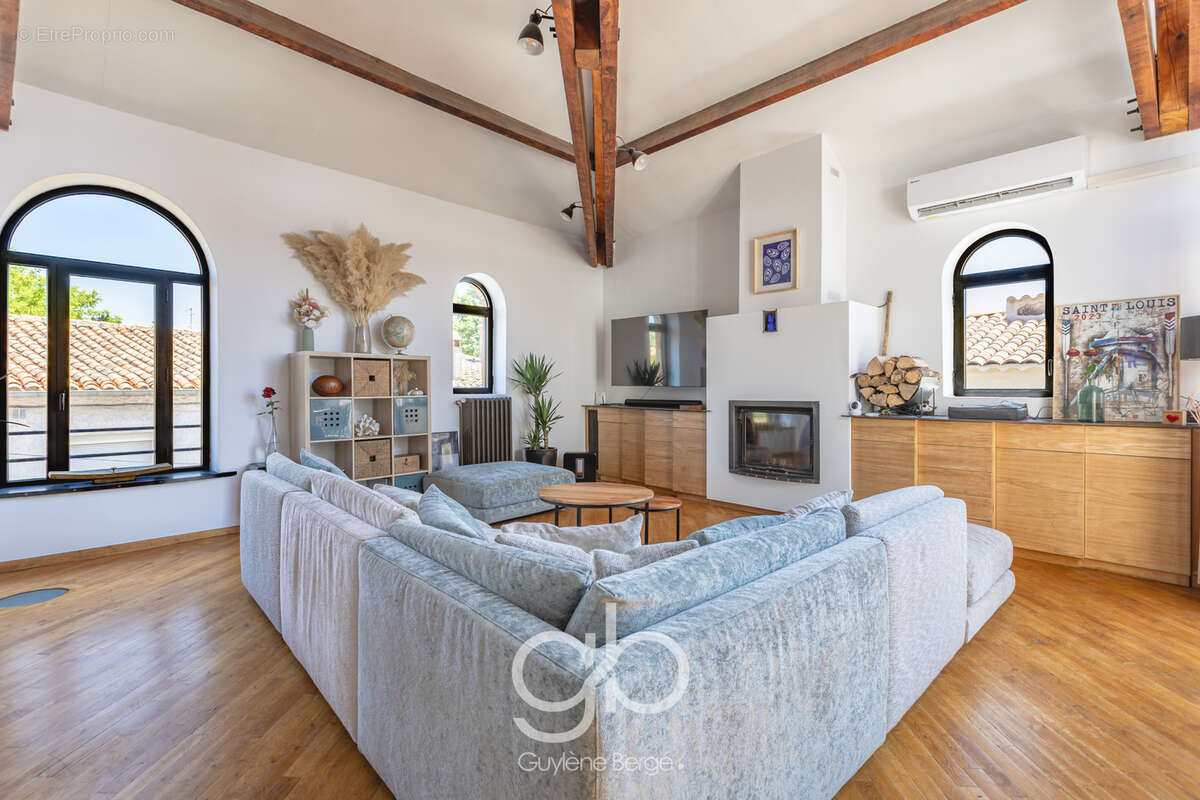 Maison t4 144m2 vendargues 34740  loft chai réhabilité  terrasse tropézienne 18m2  proche montpellier - photo 2