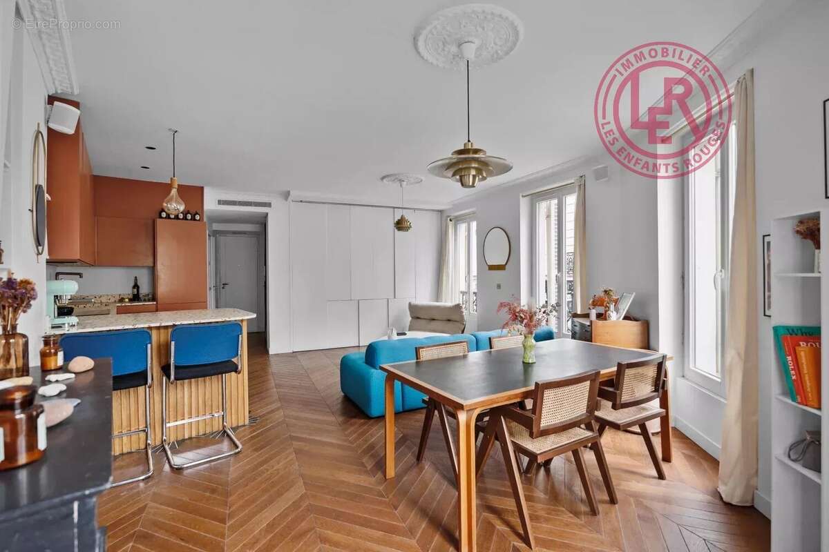 Appartement à PARIS-3E