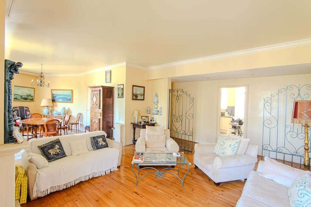 Élégant appartement T4 au coeur de Biarritz, à deux pas de la place Clémenceau - photo 2