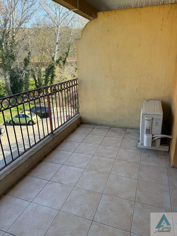 Appartement à LA DESTROUSSE