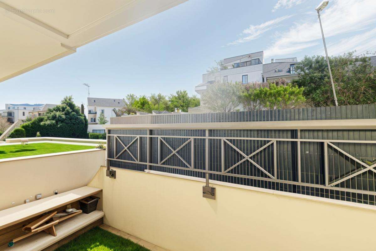 Appartement à CHATILLON