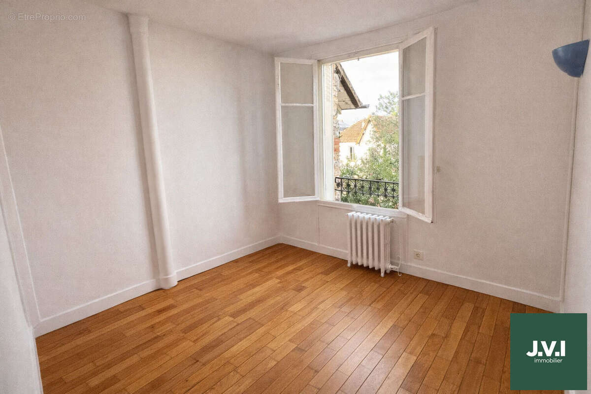 A vendre - Maison Enghien-les-Bains - 7 pièces - 147 m2 - photo 7