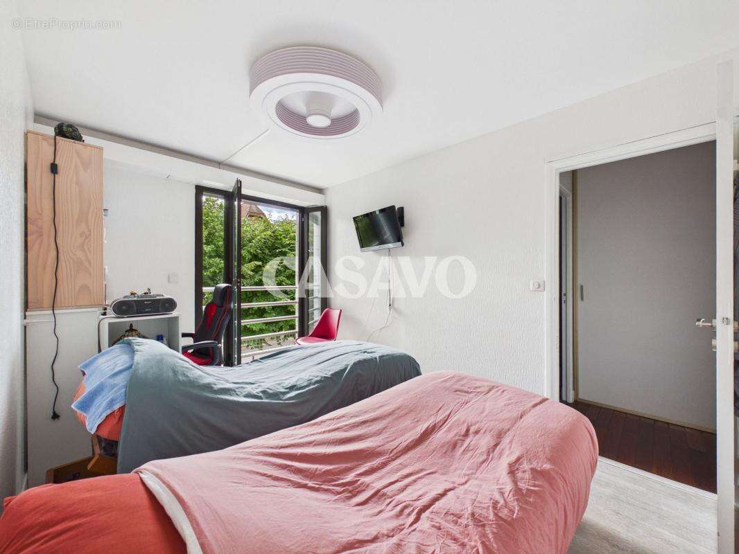 Appartement à ENGHIEN-LES-BAINS