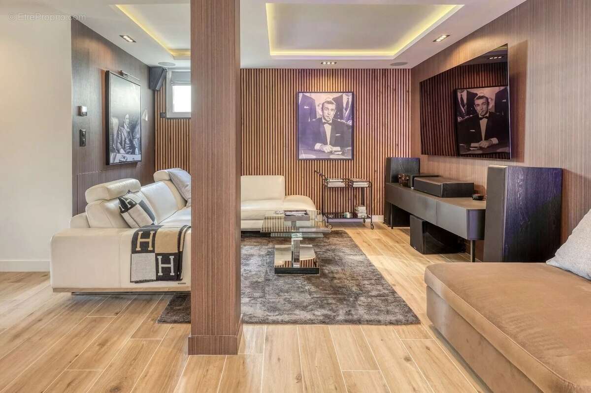 Villa contemporaine rénovée/imaginée par architecte d’intérieur – volumes exceptionnels – Janas - photo 16