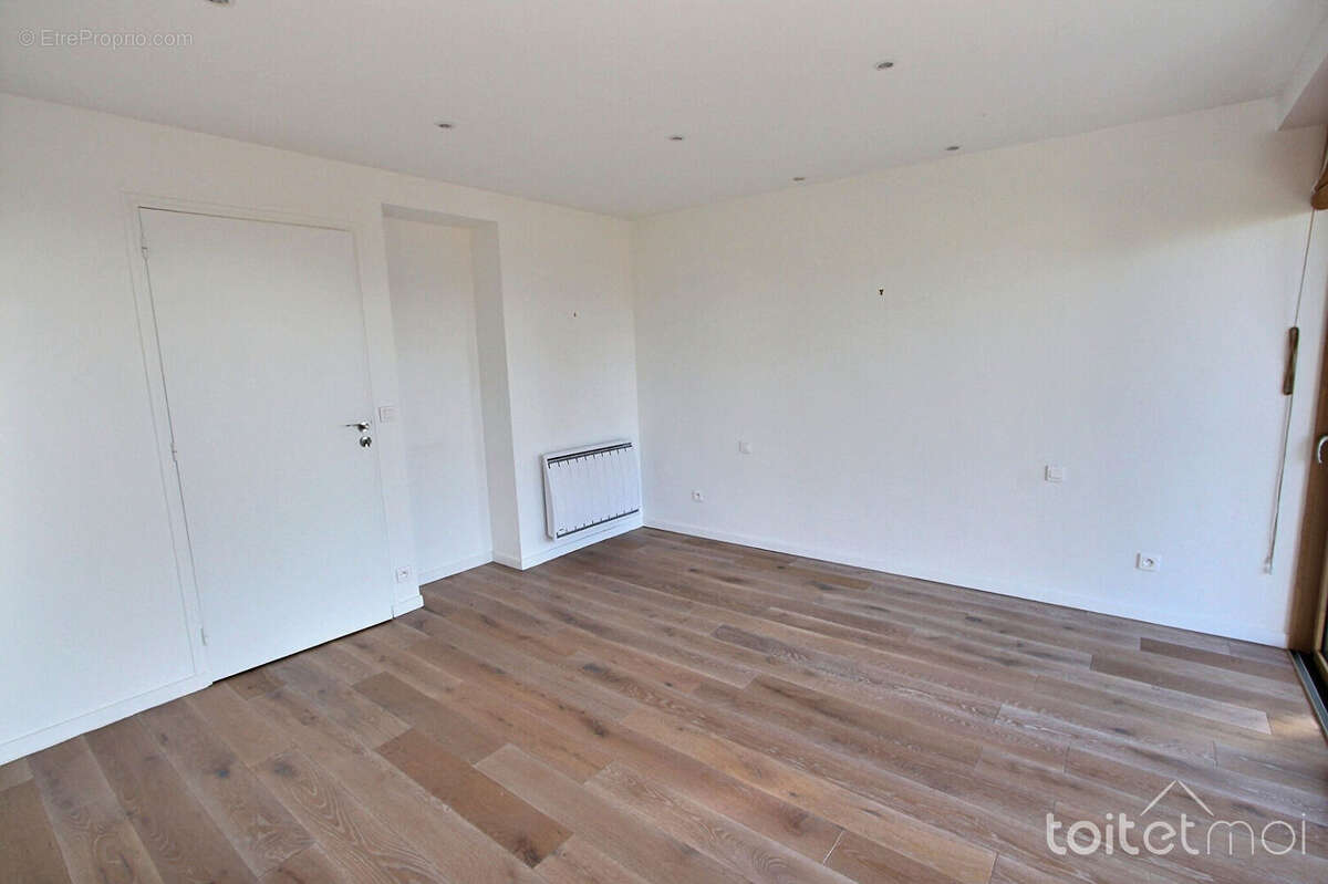 Maison à CERNAY-LA-VILLE