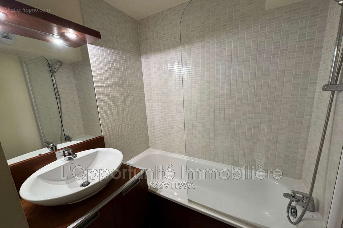 Appartement à MANDELIEU-LA-NAPOULE