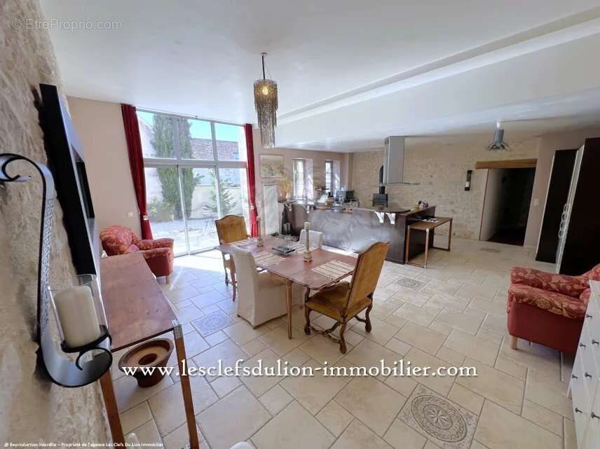Maison à ECUELLES