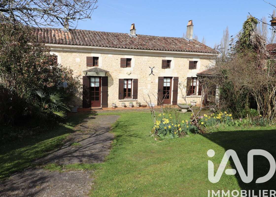 Photo 2 - Maison à MONTGUYON