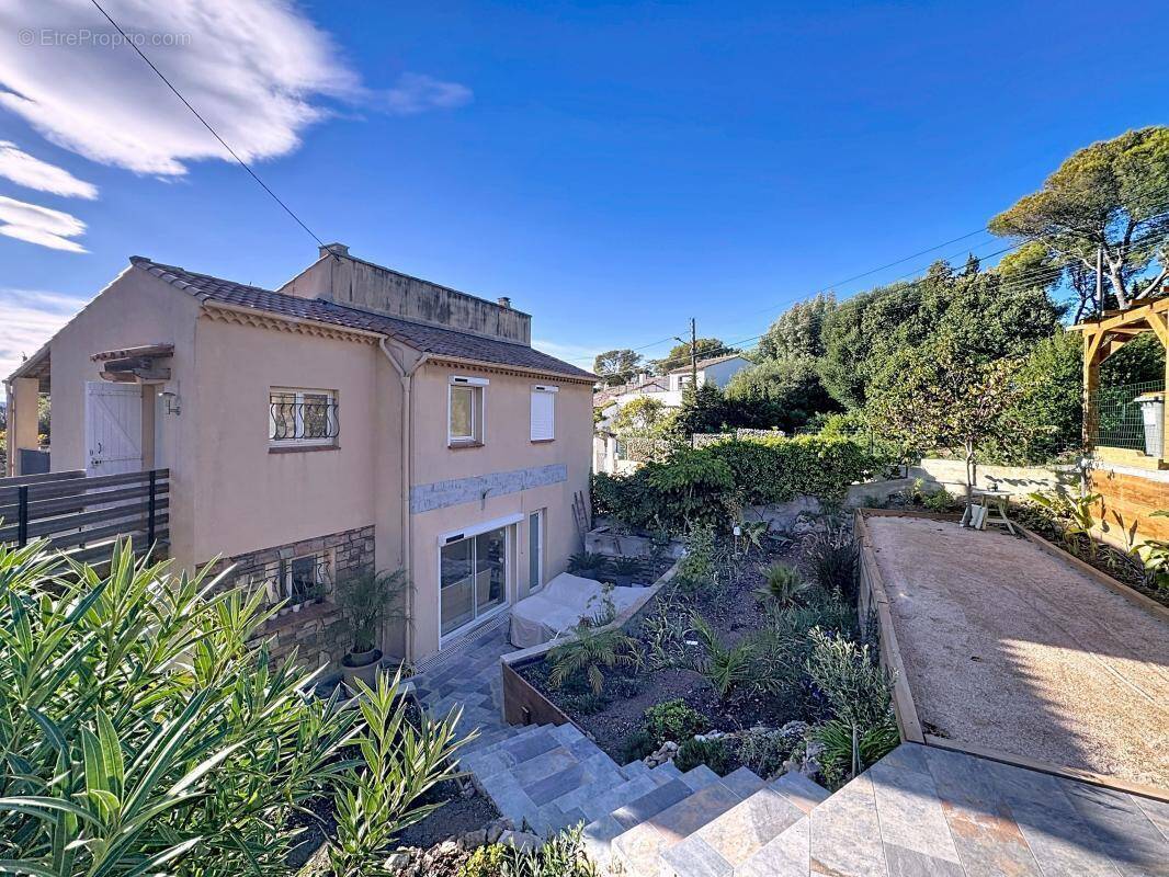 Maison à SAINT-RAPHAEL