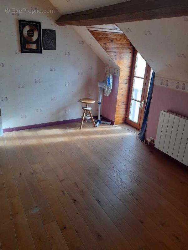 Maison à NEUVY-SAINT-SEPULCHRE