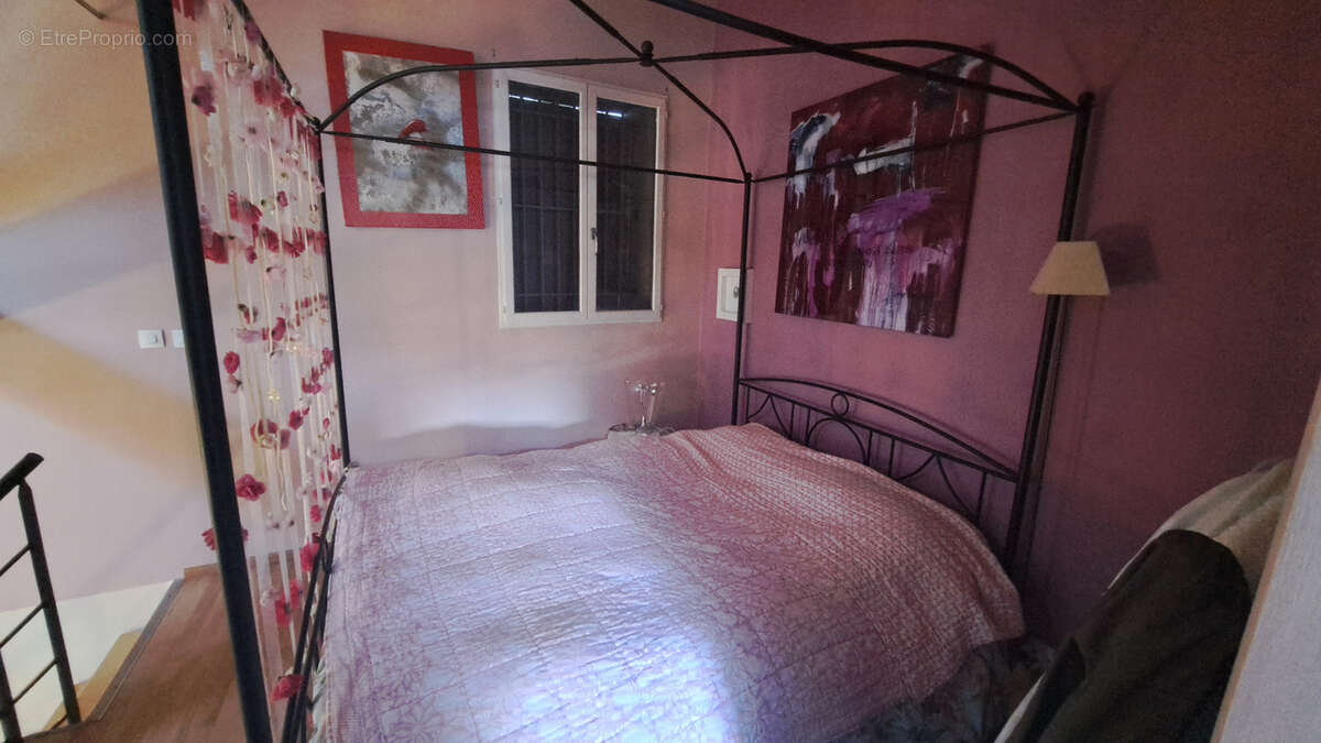 Appartement à BOURG-DE-PEAGE