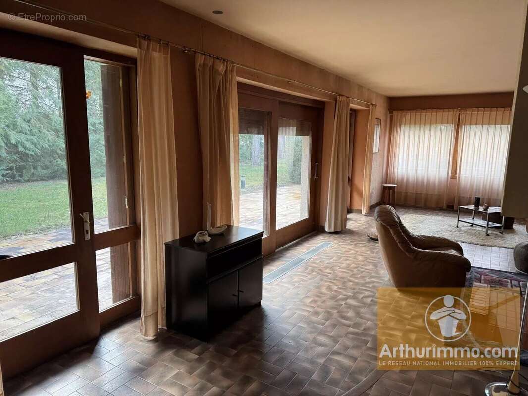 Maison à LE MALZIEU-VILLE