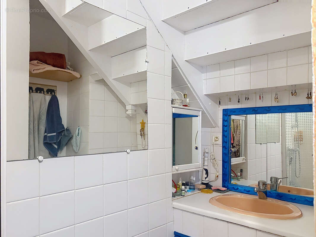 Maison à DONVILLE-LES-BAINS