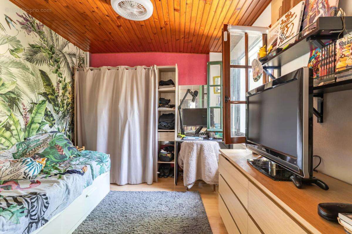 Rare ! Maison Plain-pied de 4 pièces de 67 m² située à Brunoy - photo 6