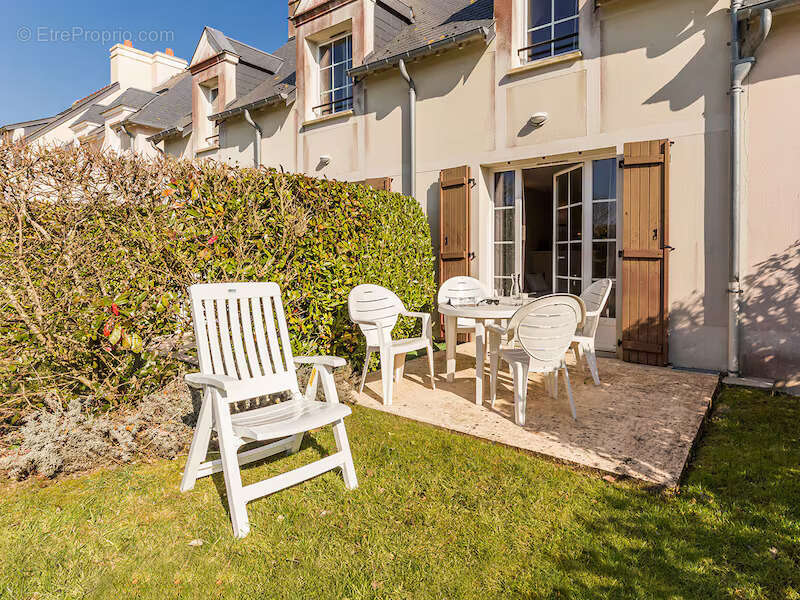Appartement à PORT-EN-BESSIN-HUPPAIN