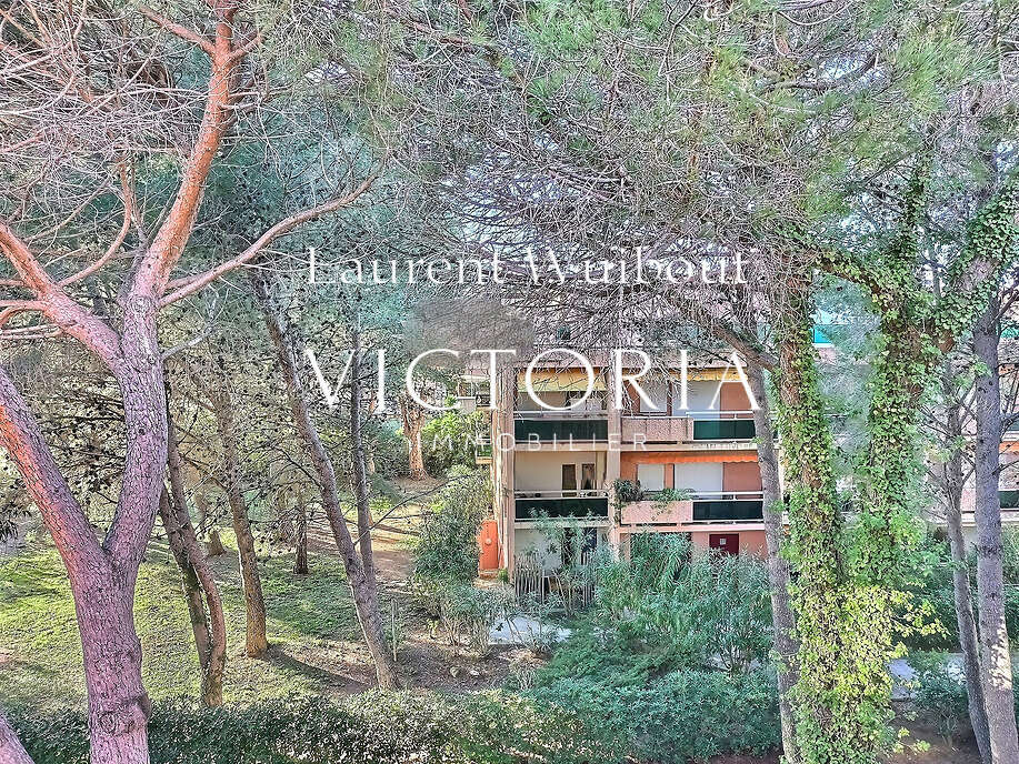 Appartement à BORMES-LES-MIMOSAS