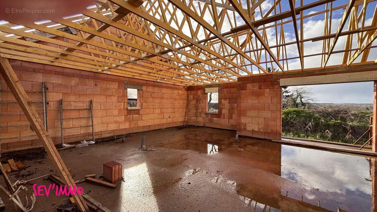 Maison à SAINT-GERMAIN-DES-FOSSES