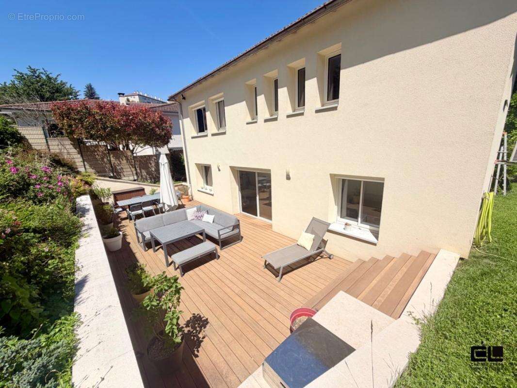 Maison à LYON-9E