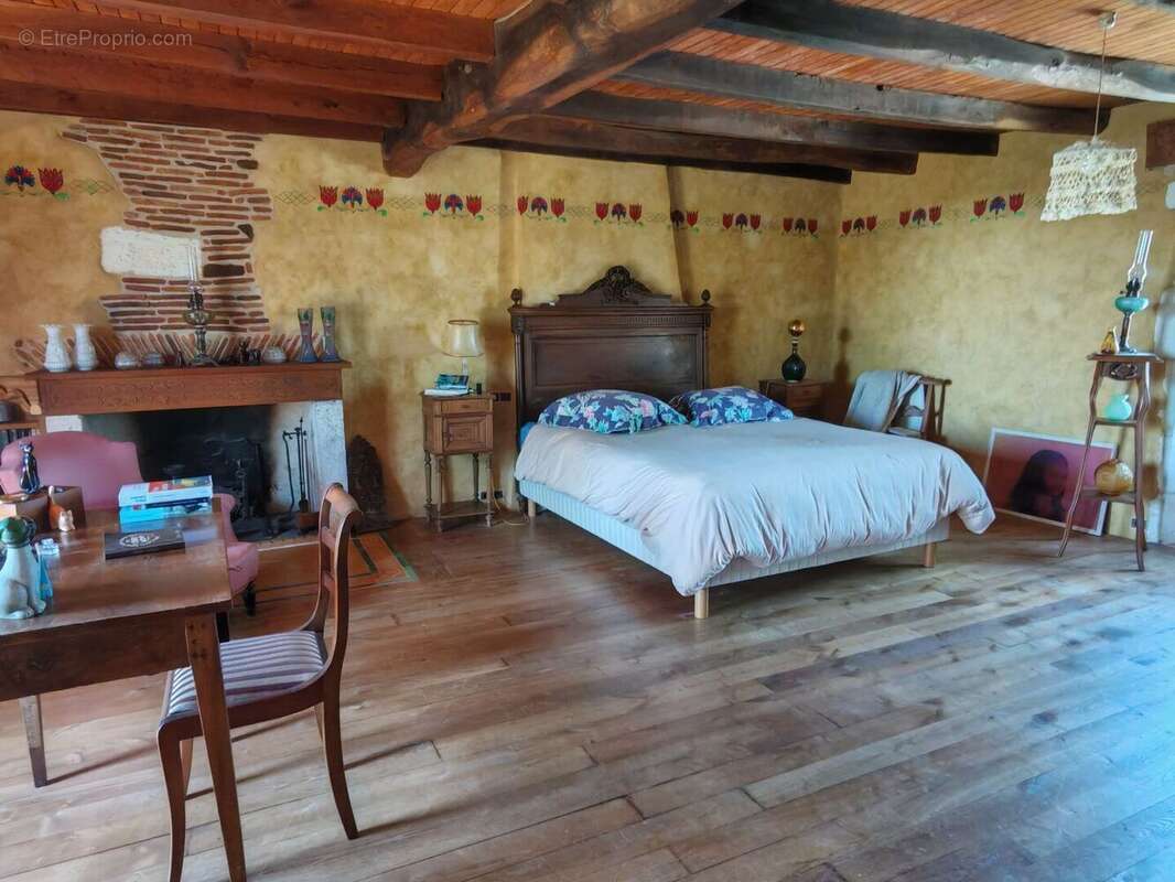 Grands volumes pour cette maison périgourdine sur 1 hectare de terrain - photo 9