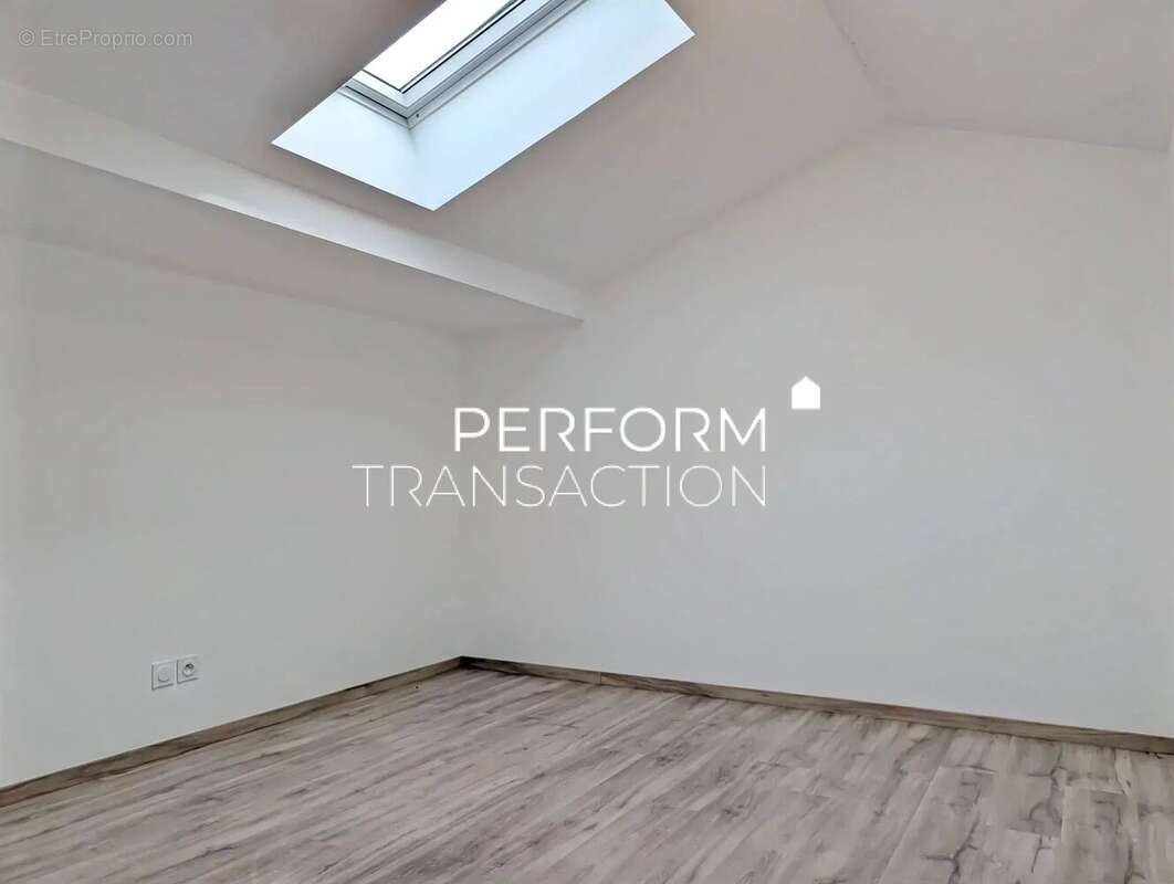 Appartement à POISAT