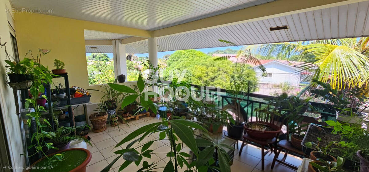 Appartement à REMIRE-MONTJOLY