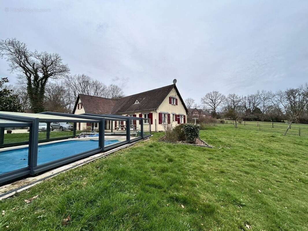 Maison à DOUVILLE-EN-AUGE