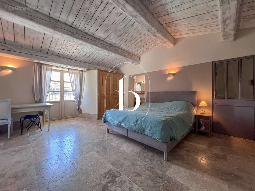 Maison 210 m² à Goudargues  - photo 27