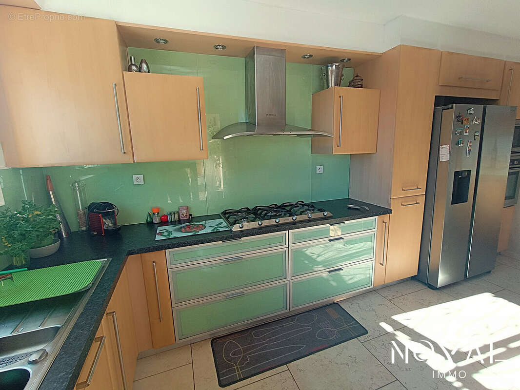 Maison à SAINT-CEZAIRE-SUR-SIAGNE