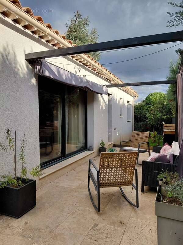 Maison à POURRIERES