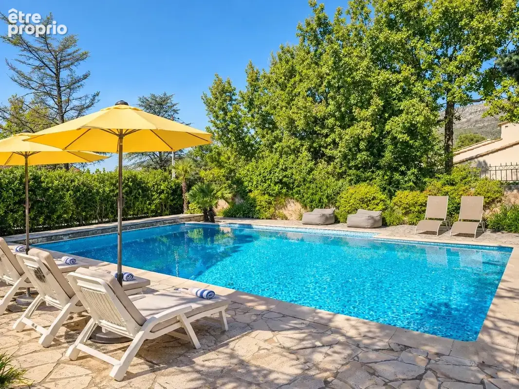 Authentique villa provençale en pierre avec piscine & jardin méditerranéen - photo 3