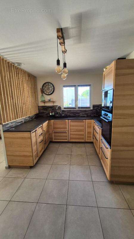 Maison à SAINT-GENIES-DE-COMOLAS