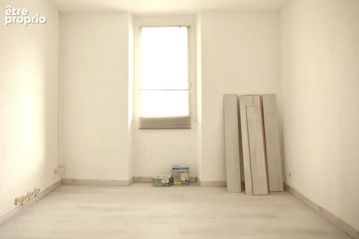 Commerce 68 m² à vendre à Marseille-6e (13006) - photo 3