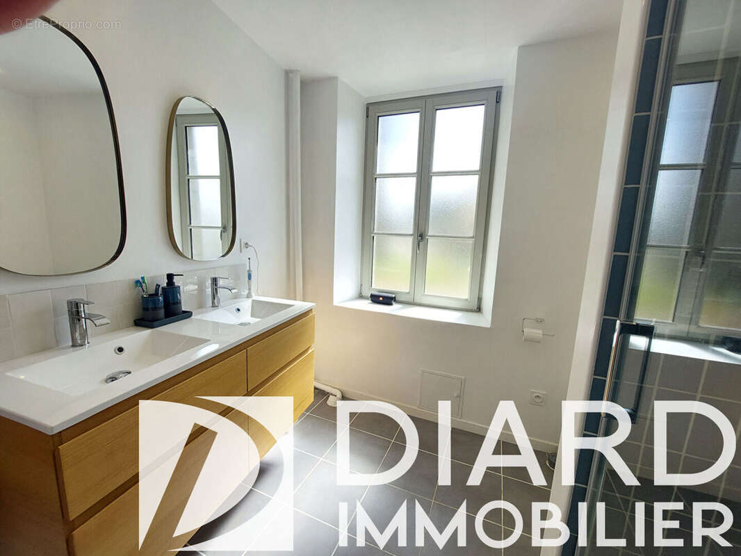 Maison Domalain rénovée 154 m2 - photo 7