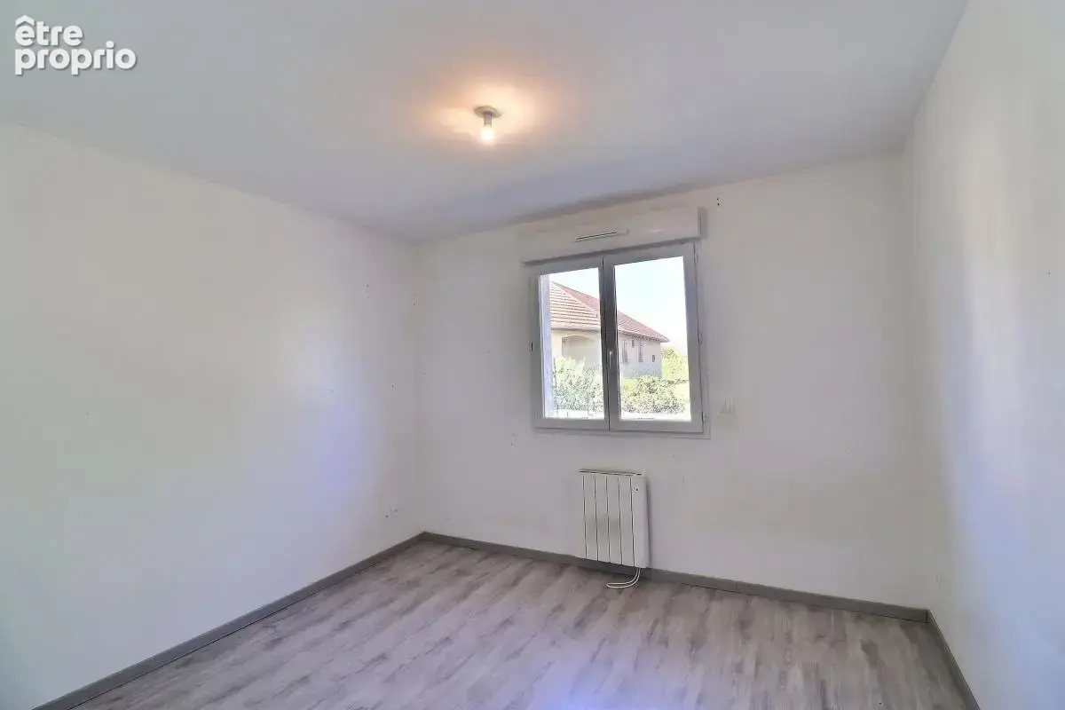 Maison à vendre de plain-pied sur la commune de GRANIEU (38490) - photo 10