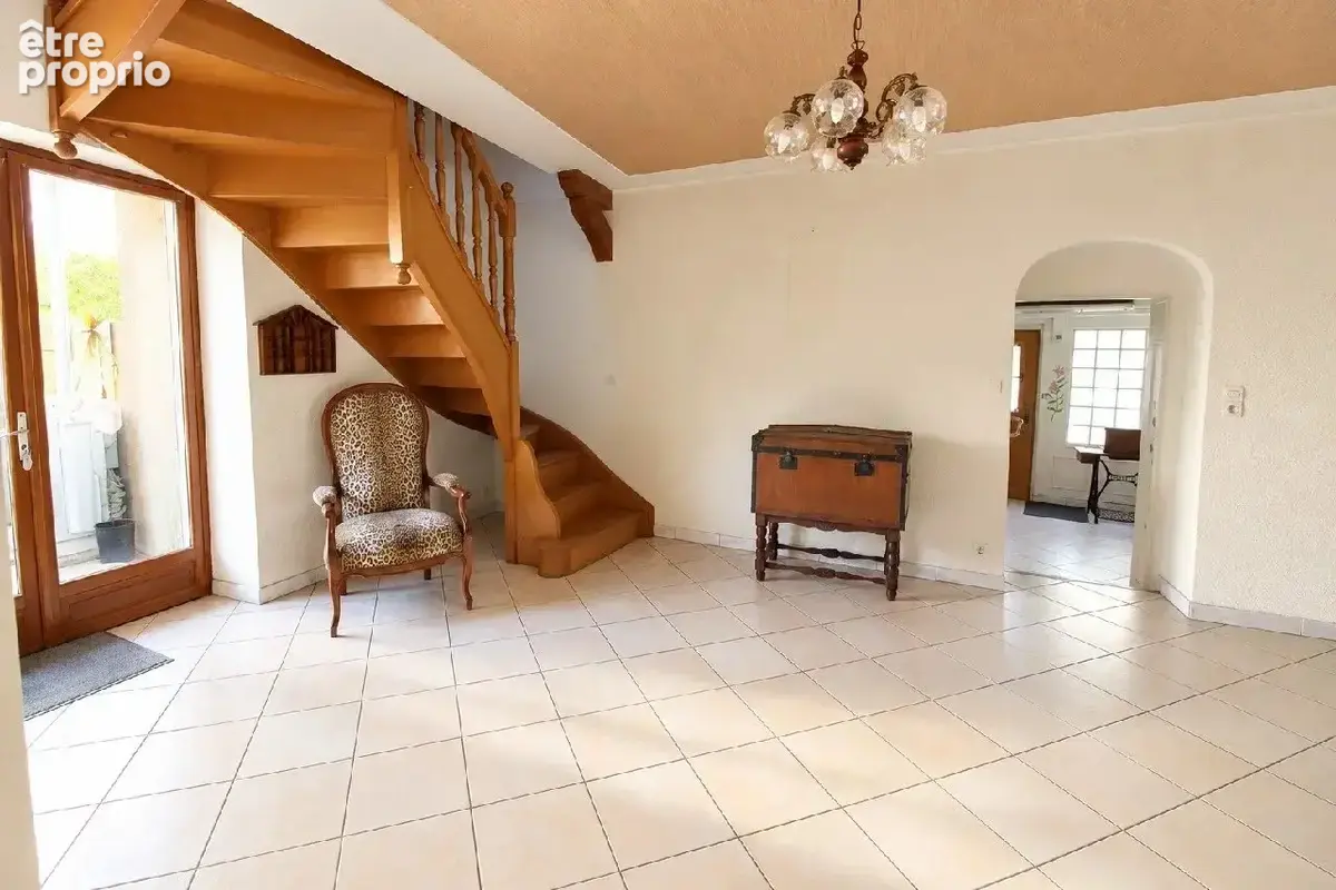 Maison 5 pièces 125 m² à vendre à Ozoir-La-Ferriere (77330) - photo 2