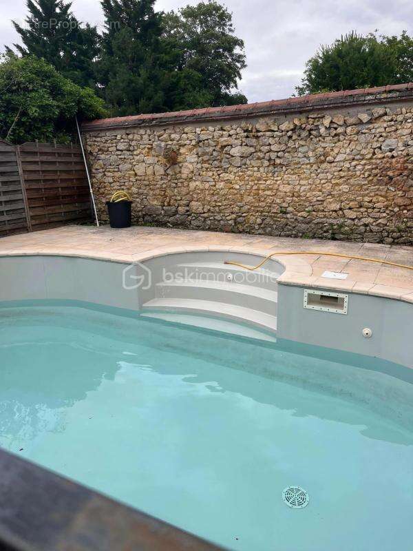 Maison familiale avec jardin, piscine et dépendance – Champigny - photo 14