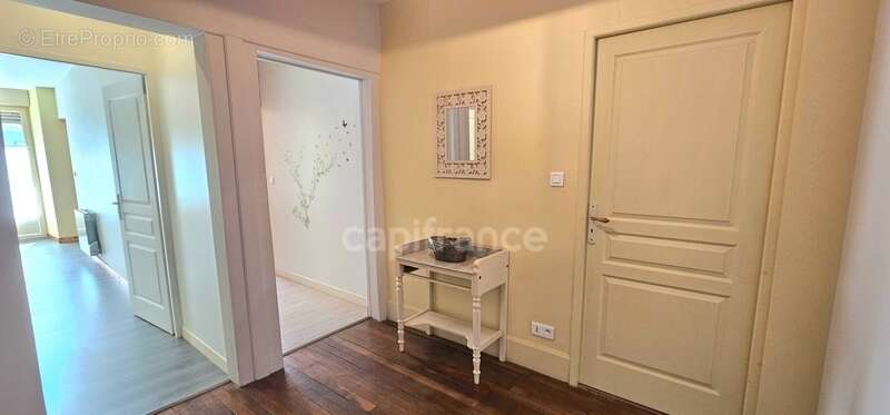 Appartement à SALINS-LES-BAINS