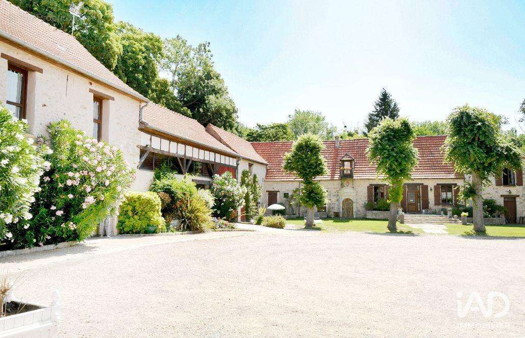 Photo 3 - Commerce à ETRECHY