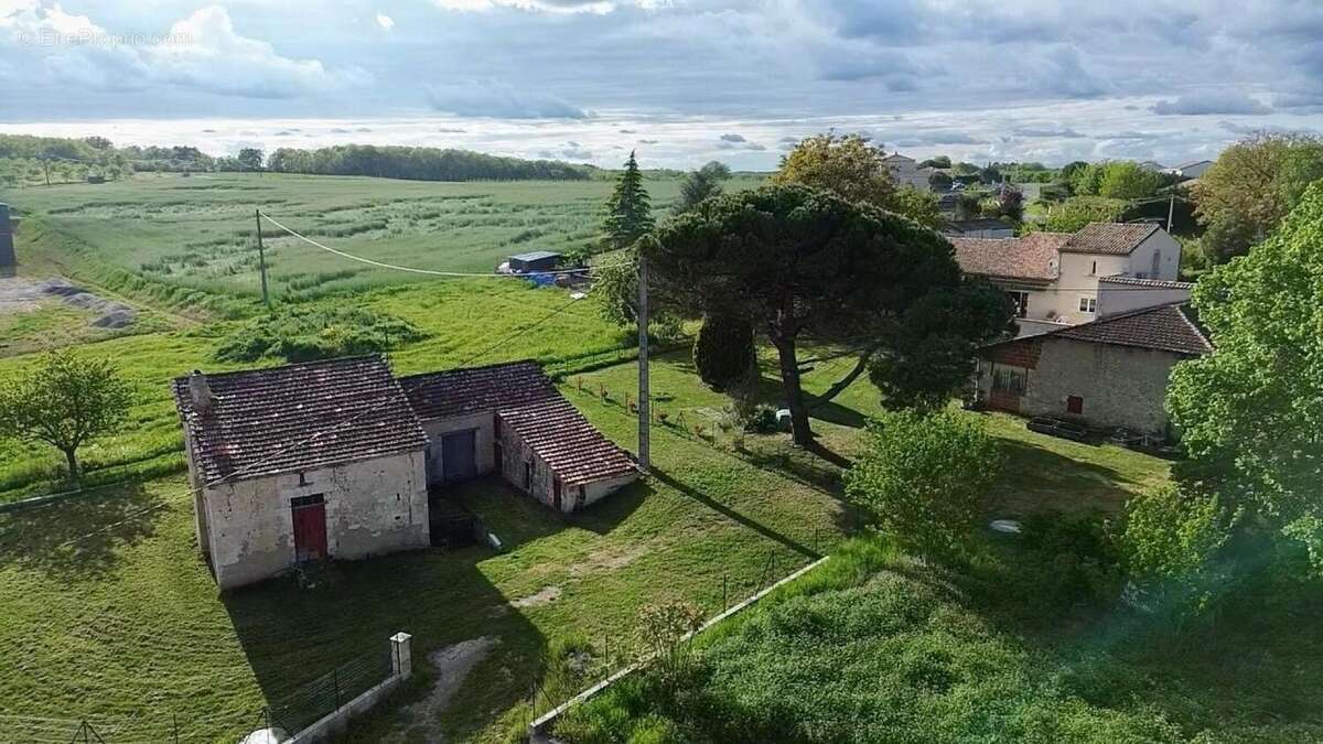 Photo 2 - Maison à SAINTE-COLOMBE-DE-VILLENEUVE
