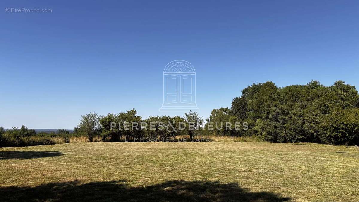 Fermette renovee avec dependances - photo 23